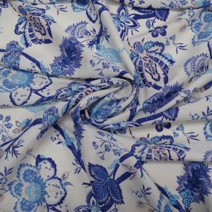 Tecido Viscose Estampa Floral Ornamental Cor Azul Porcelana 
