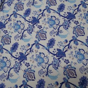 Tecido Viscose Estampa Floral Ornamental Cor Azul Porcelana 